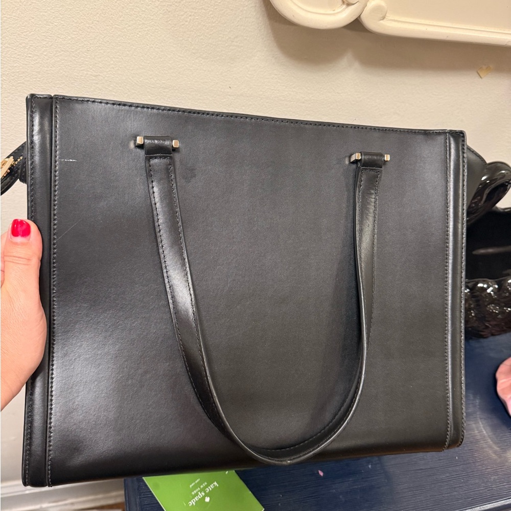 Kate Spade Regatta Court Vita Tote Black Smooth Leather Shoulder Bag PXRU5053 - Picture 3 of 6